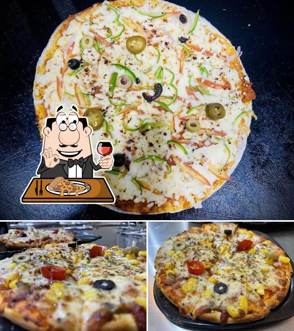 Order pizza at Ganesh Pavbhaji Loni Kalbhor