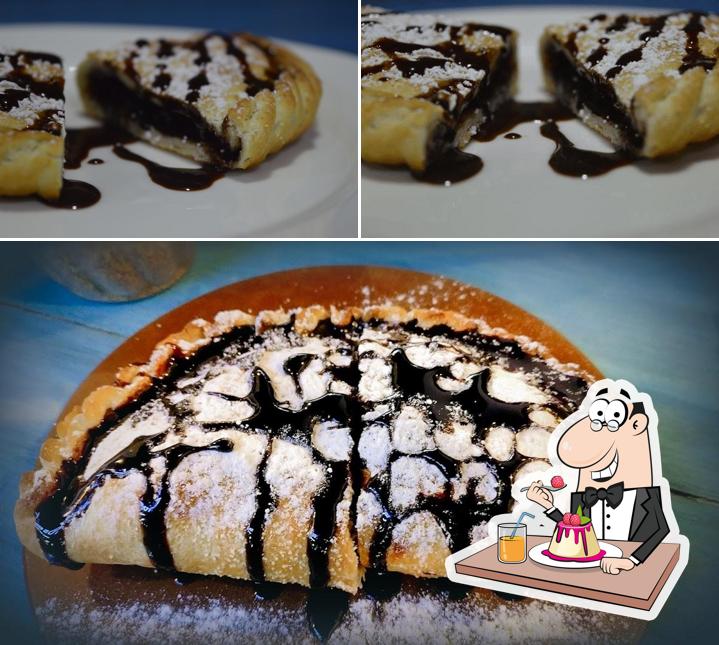 Tossin Pizza Galleria Market serves a range of sweet dishes