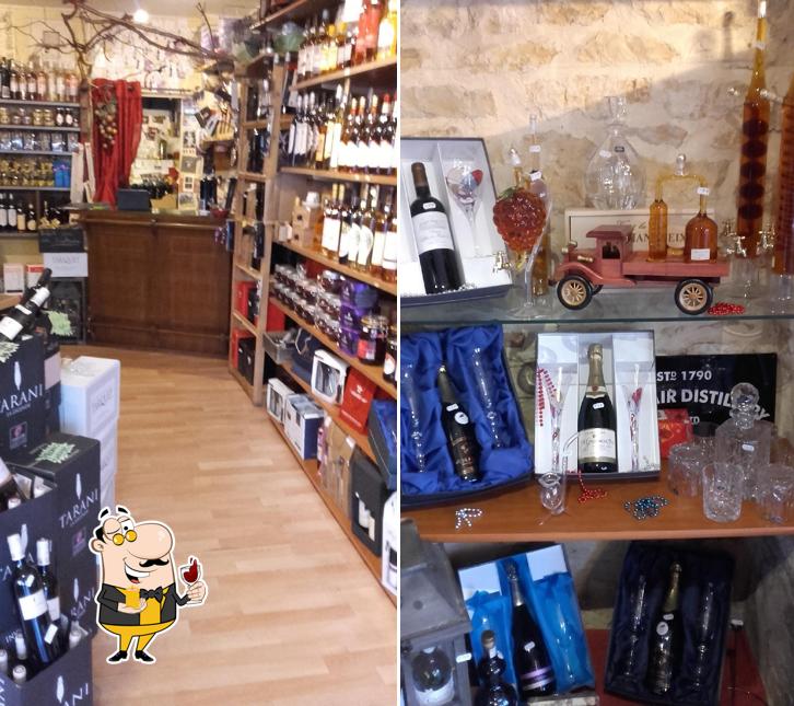 Profitez un verre de vin à Boutique Gourmande