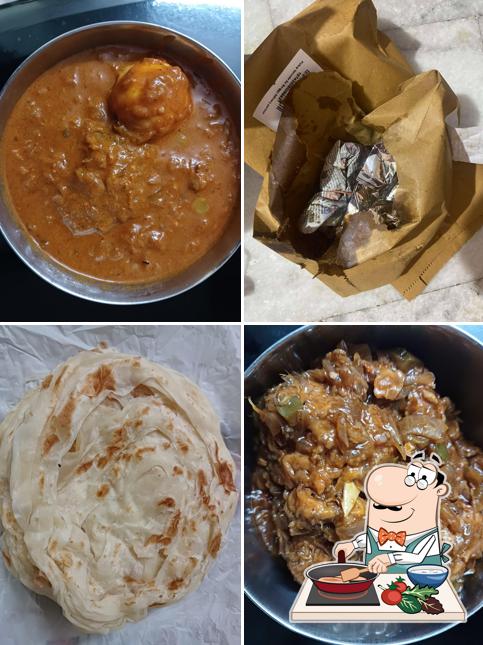 Chicken curry at SAAYA FAMILY RESTAURANT