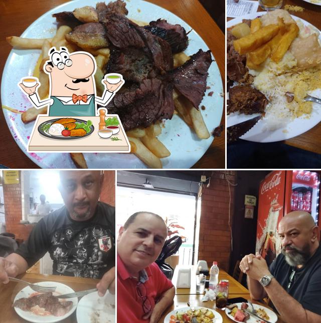 Comida em Restaurante garrote