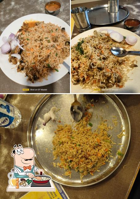 Fried rice at Sri Sai Curry Point And Caterings