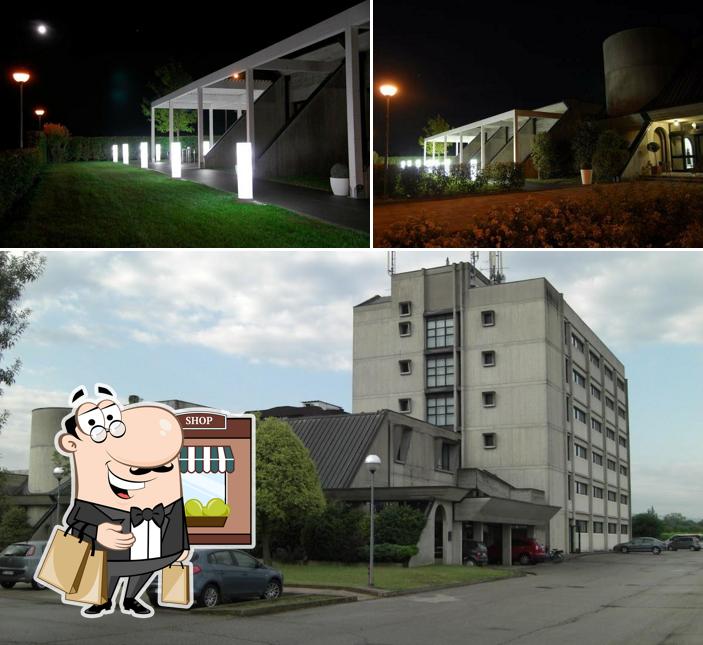 Guarda la parte esterna di Albergo Cavallino