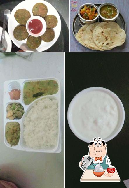 Pankaj Caterers serves a range of sweet dishes