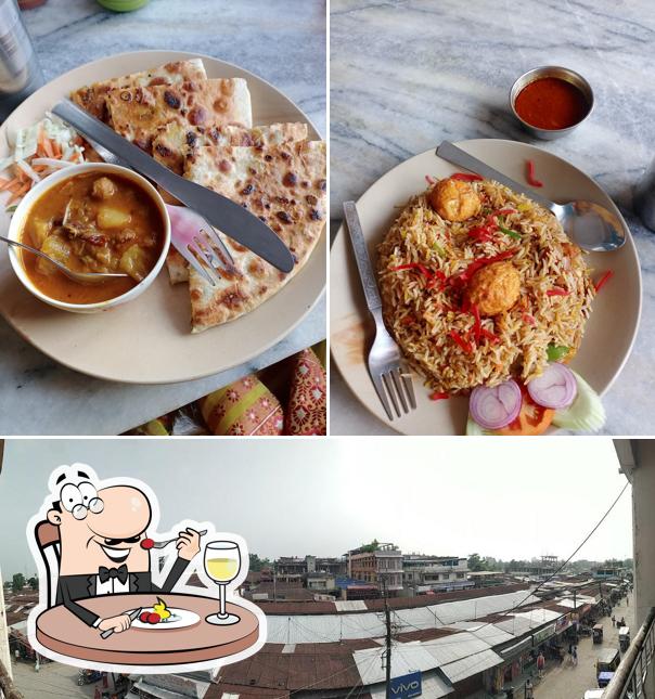 The image of food and interior at Samanway Hotel