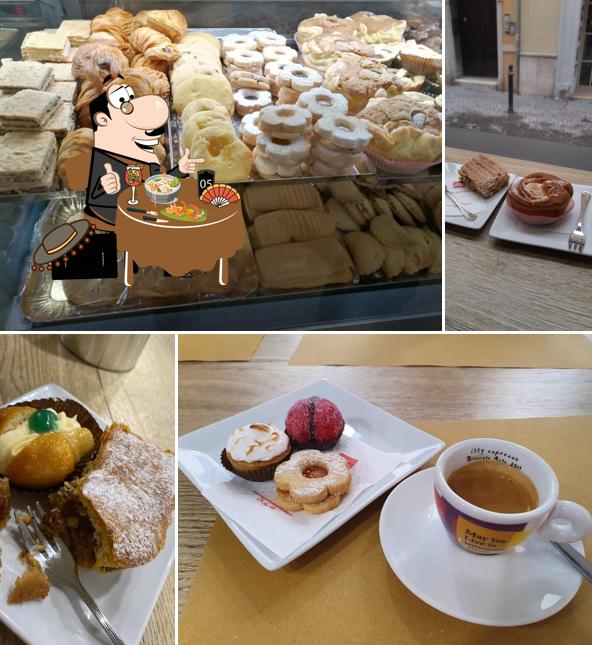 Platti al Panificio Pasticceria Caffetteria Bernardelli