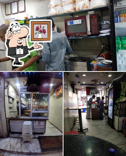 Check out how Balwant Pav Bhaji Centre looks inside