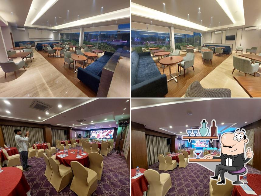 Neptune Bar and Launge