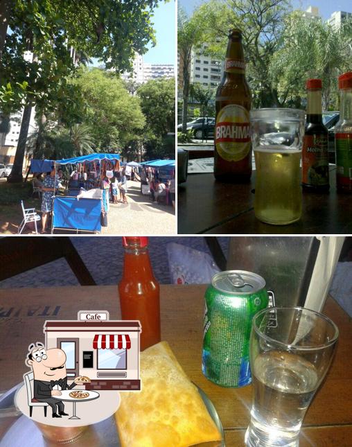 Confira a ilustração apresentando exterior e comida a Bar Voga