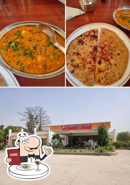 Take a look at the picture depicting food and exterior at Dabchick Tourist Complex