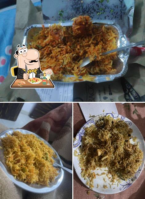 Pad thai at Kloud Kitchen By Flashback
