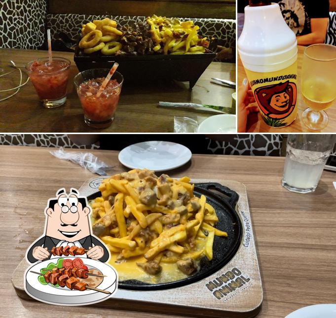 Confira a imagem ilustrando comida e cerveja no Mundo Animal Lanchonete Temática - São Leopoldo