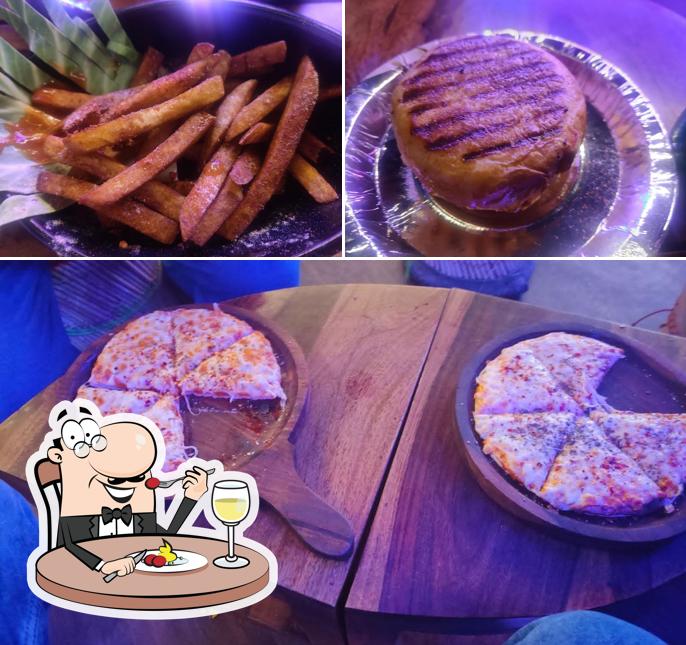 Food at Chai Sutta Bar