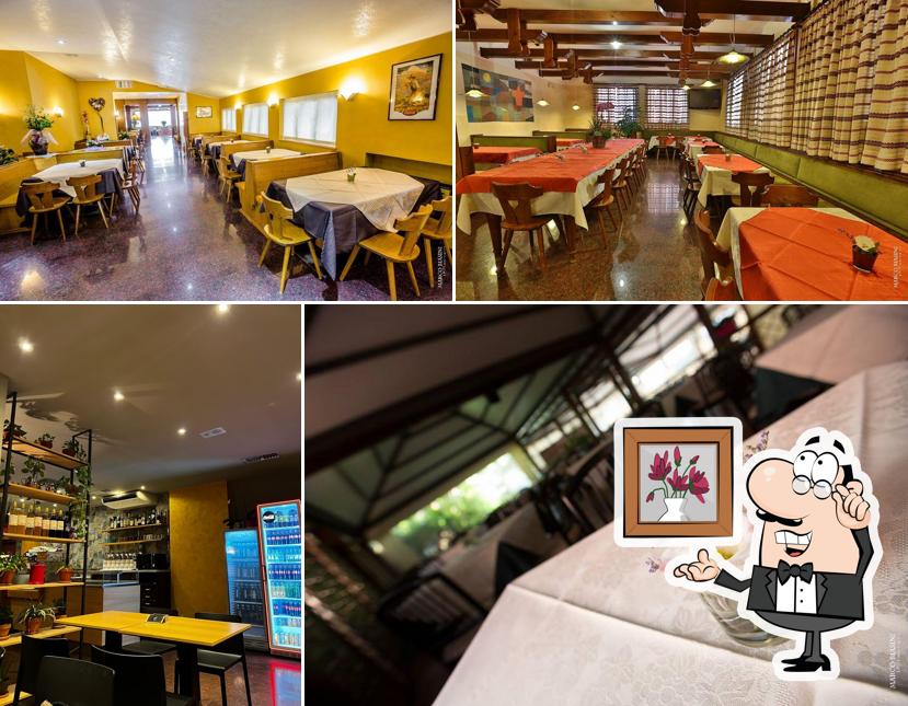 Siediti a un tavolo di La Sconta Bar Pizzeria