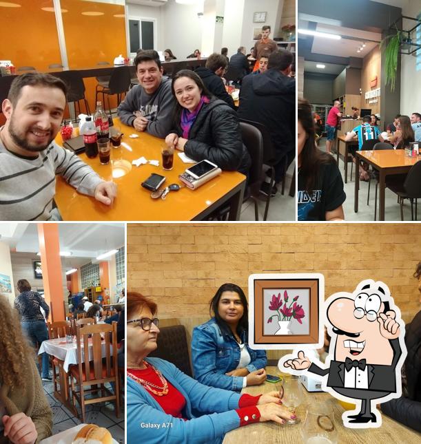 O interior do Conzatti Lanches