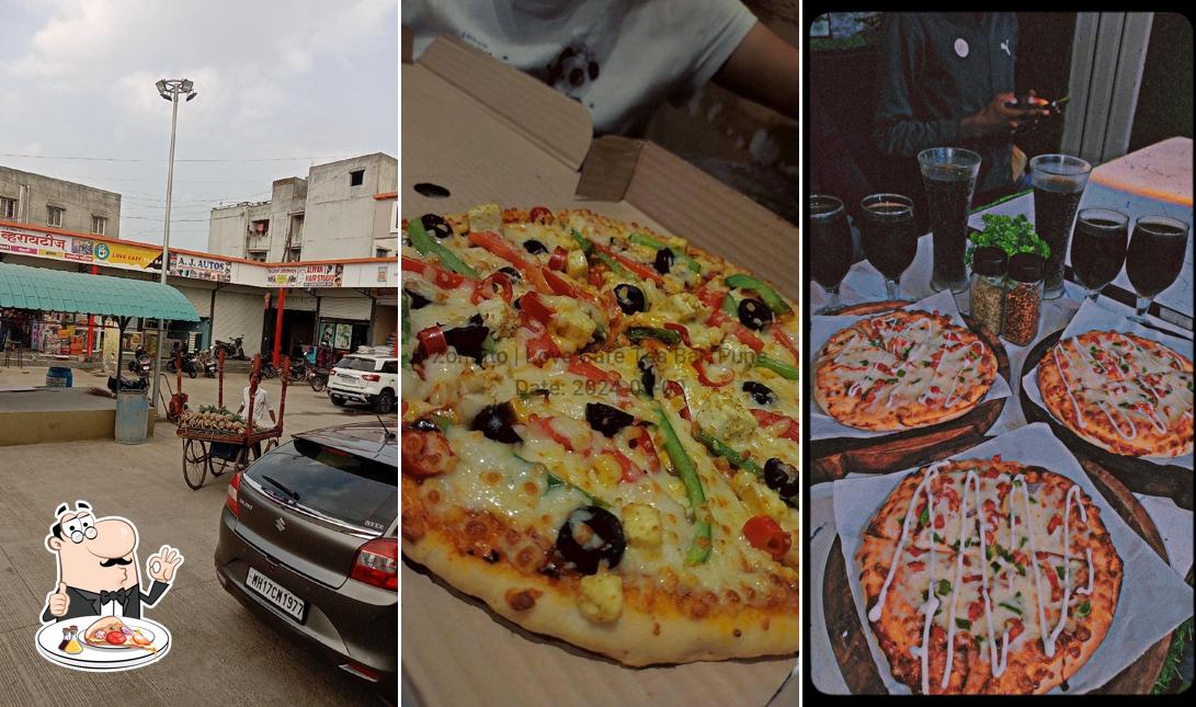 Order pizza at Love Cafe #Tea bar