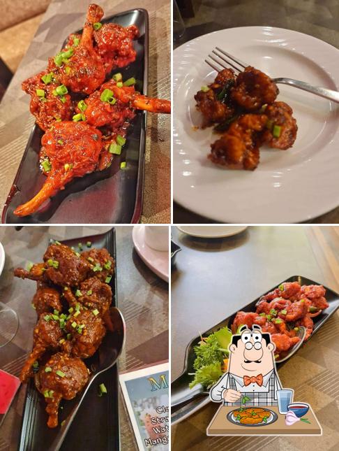 Chicken wings at THE DRAGON Chinese Restaurant