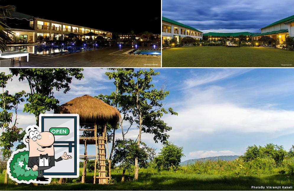 Check out how Resort Borgos looks outside