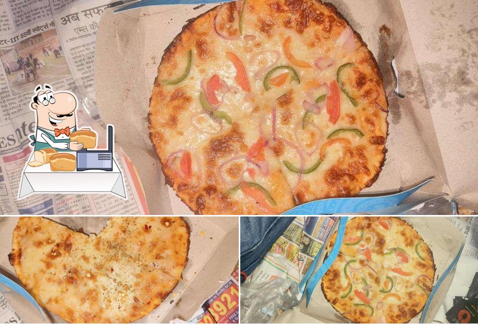 Garlic bread at The Crispy Hawkers Ludhiana