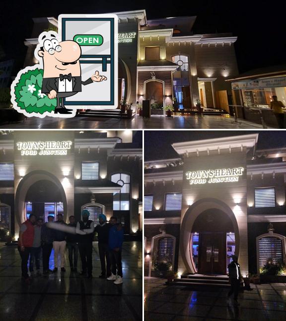 The exterior of Town's Heart Food Junction best restaurant in begowal best indian food in begowal