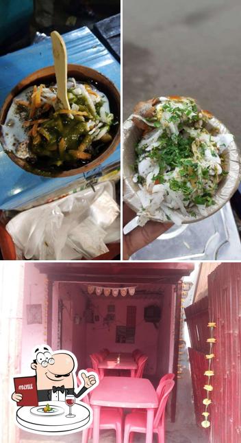The image of food and interior at Vijay Chat Bhandar