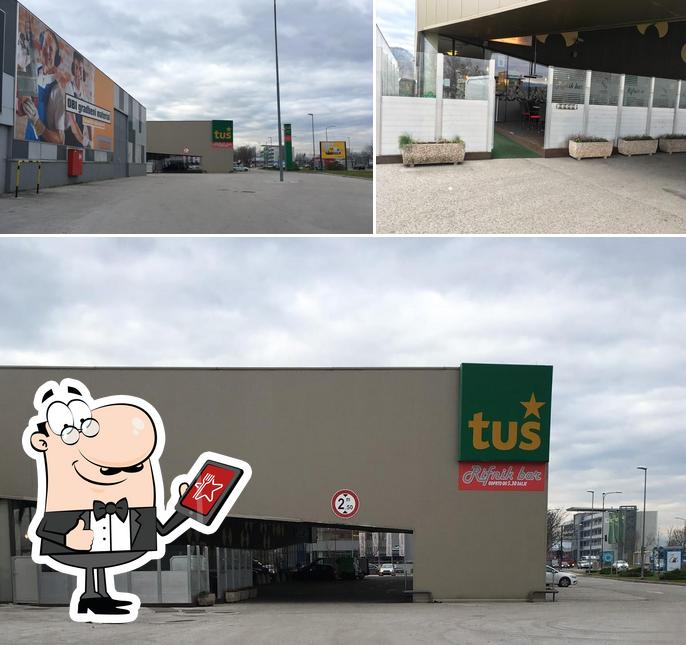 Gli esterni di Obrez Bar