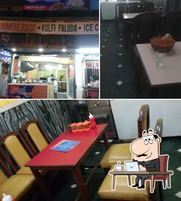 The interior of Pal's