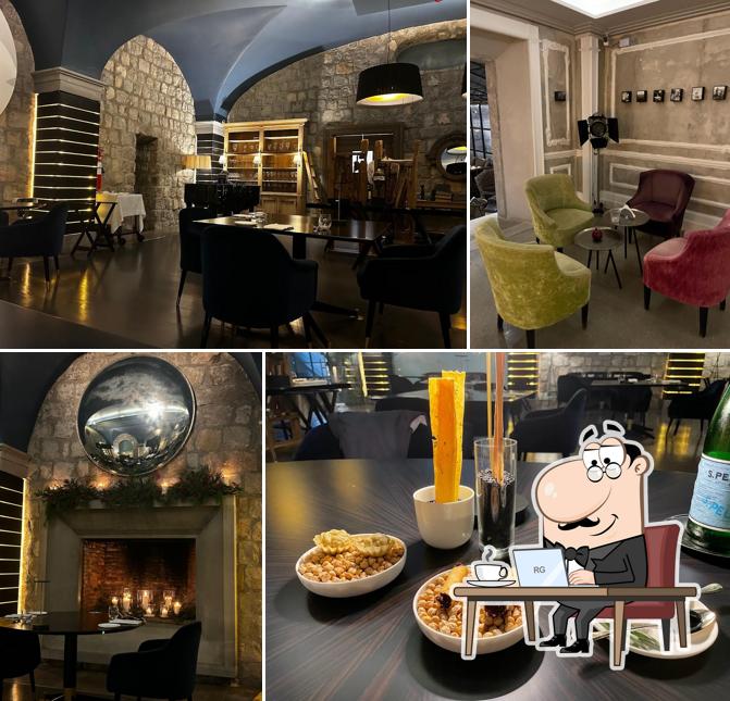 Siediti a un tavolo di La Locanda del Borgo