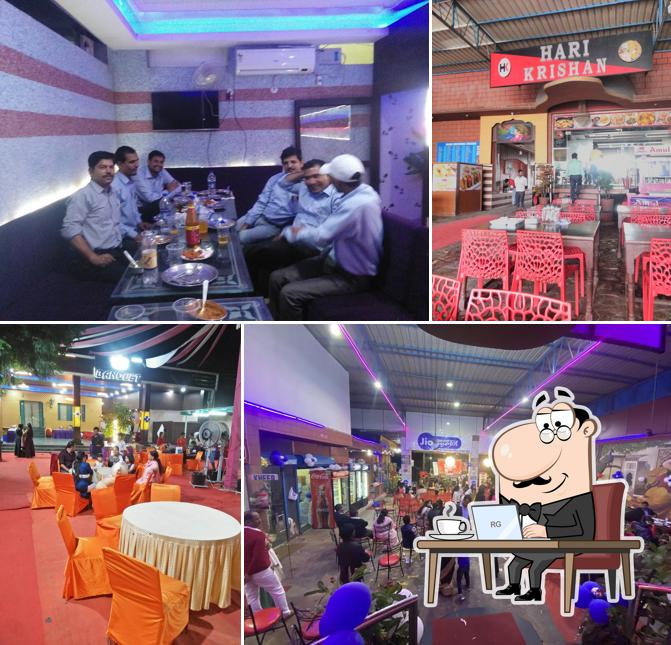 The interior of Hari Krishan Dhaba (hk)