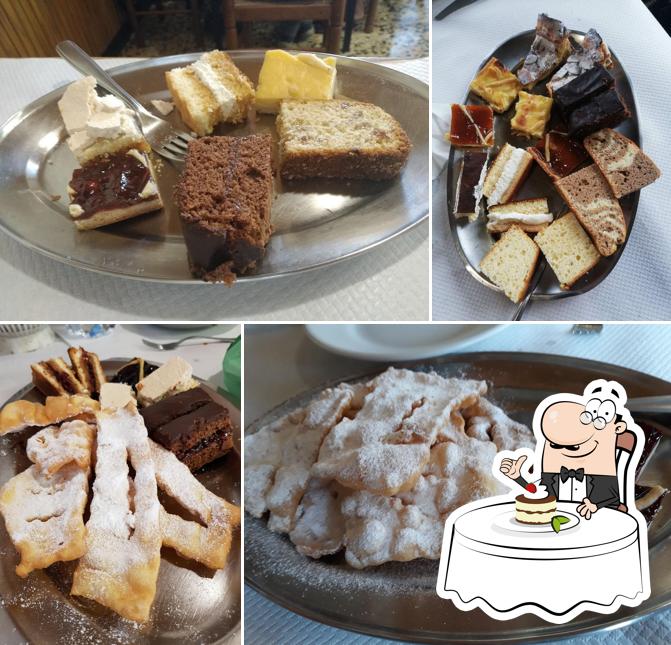 Posto Telefono Pubblico Osteria Cresci Valentina serve un'ampia gamma di dolci