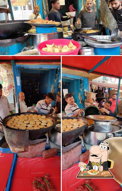 Food at आगरा चाट भंडार