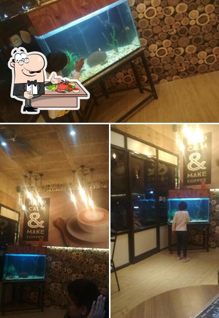 Try out seafood at Cafe Golden Wood