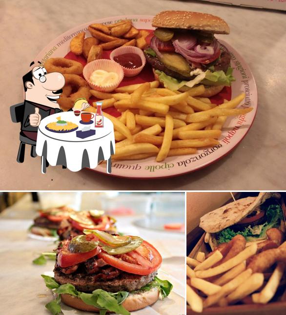 Ordina un hamburger a Pizzeria Roby'S