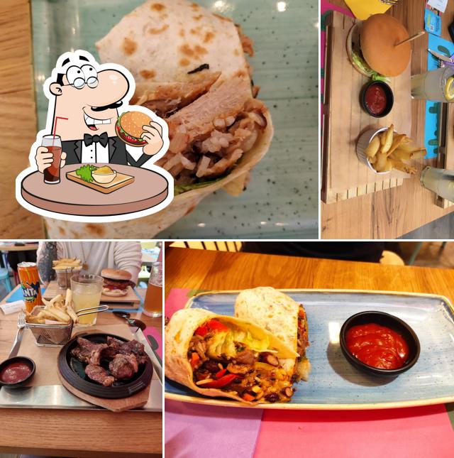 Prenditi un hamburger a Bodega Mexicana