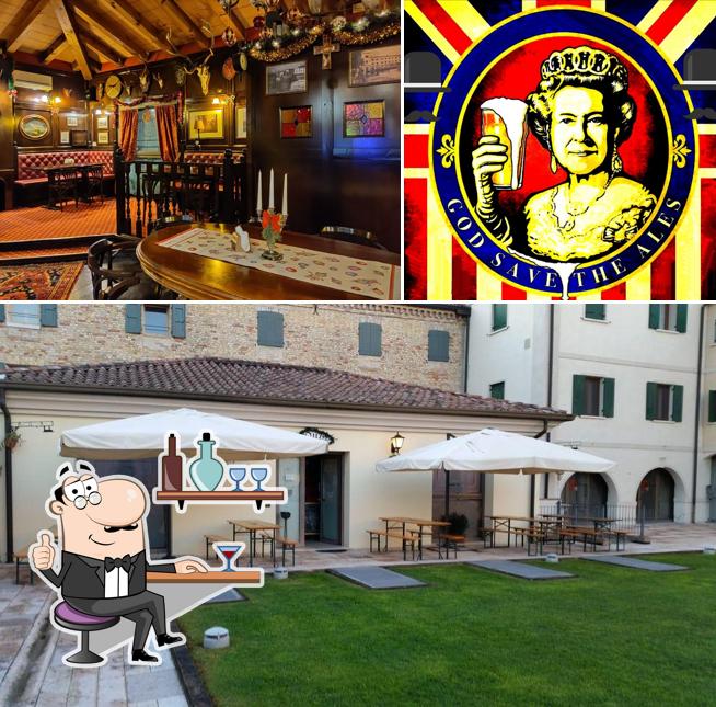 Dai un'occhiata agli interni di Pub Antico Convento