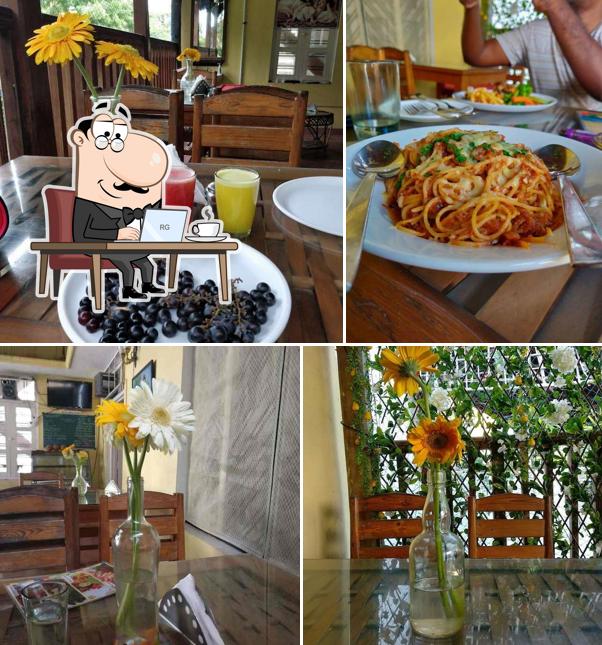 The interior of A La Villa Creole