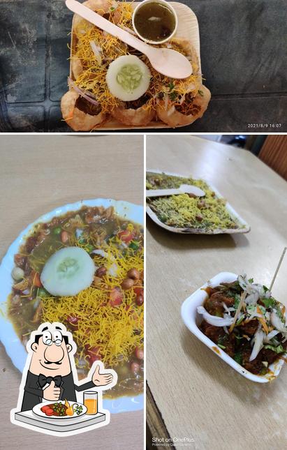 Food at Mussanje Chats