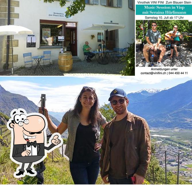 Questa è la immagine che presenta la esterno e interni di VINI FINI - Zum Blauen Stein