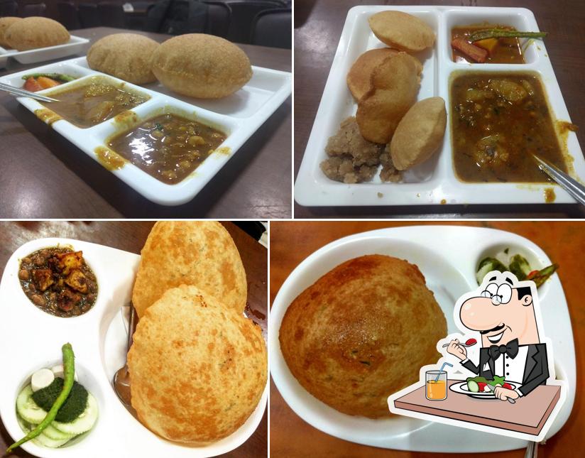Meals at Shiv Mishthan Bhandar