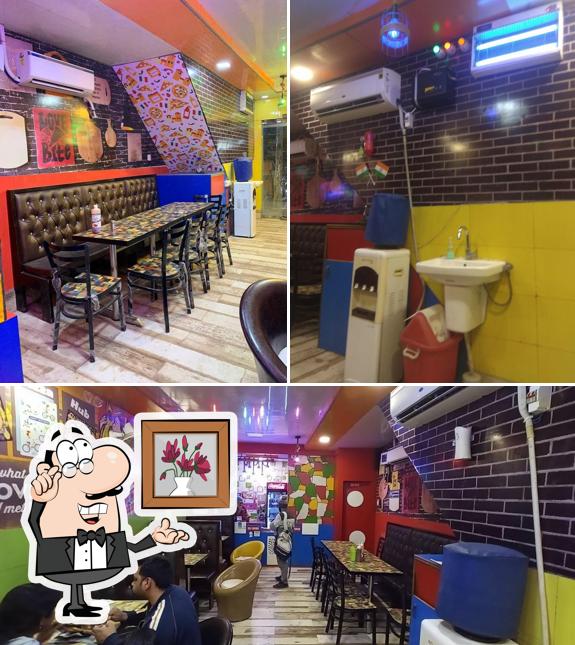The interior of Da Pizza Hub