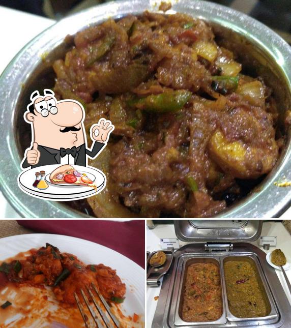 Order pizza at Delhi Diner - Hotel Rockdale