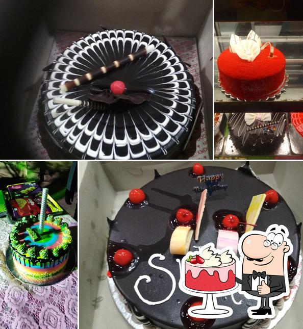 Red velvet cake at Swapan Deep