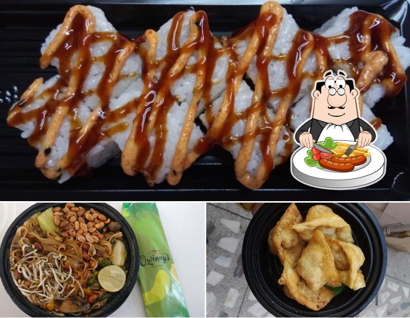 Food at Qwinny's - Live Asian Kitchen (DLF Phase IV)
