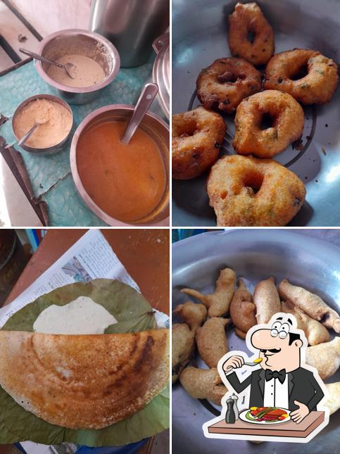 Food at Vasavi Tiffin Center