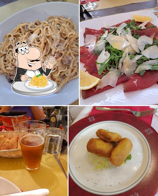 Spaghetti alla carbonara al Ristorante Novecento