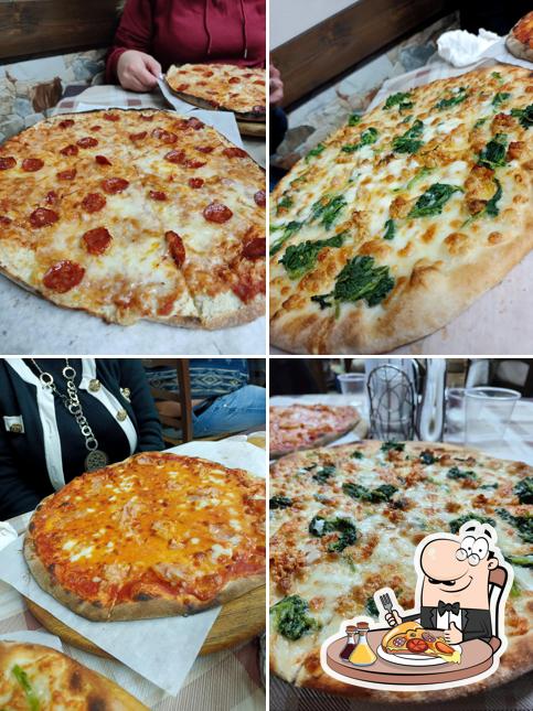 Ordina una pizza a Antica Pizzeria 13