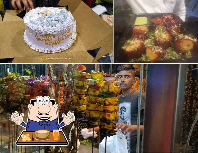 Food at Delhi Chatka
