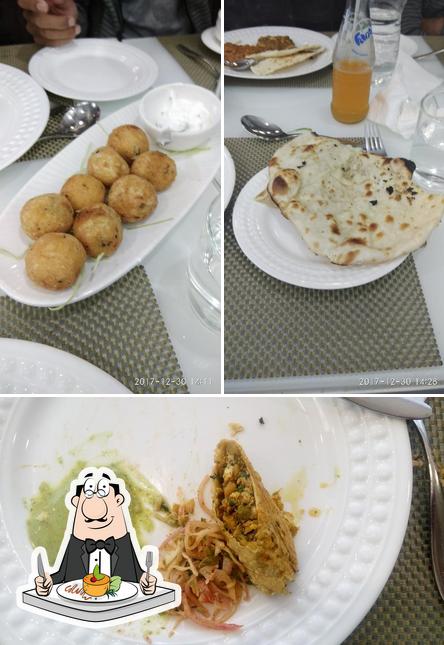 Food at People's Dine