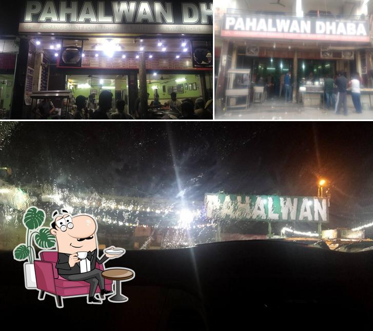 The interior of Pahalwan Dhaba