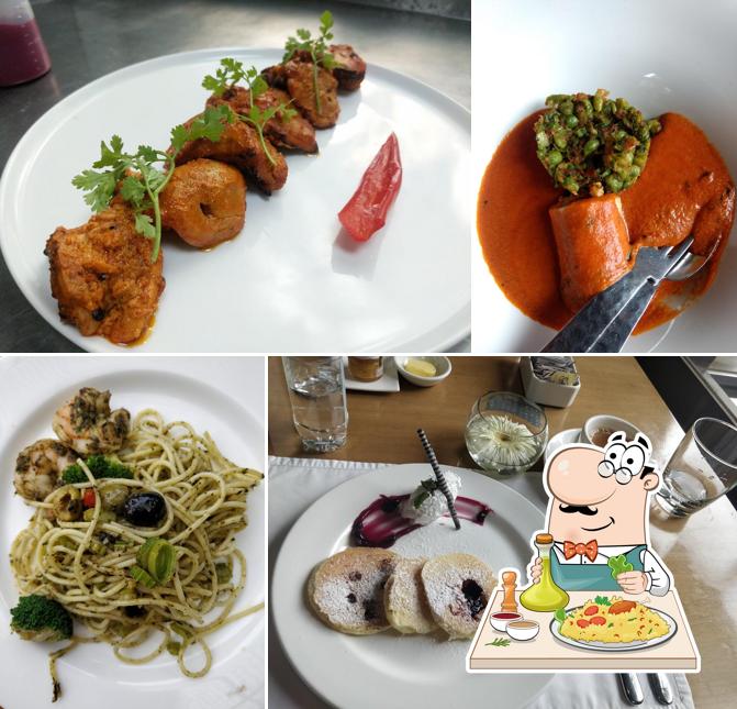 Food at IAH Bar
